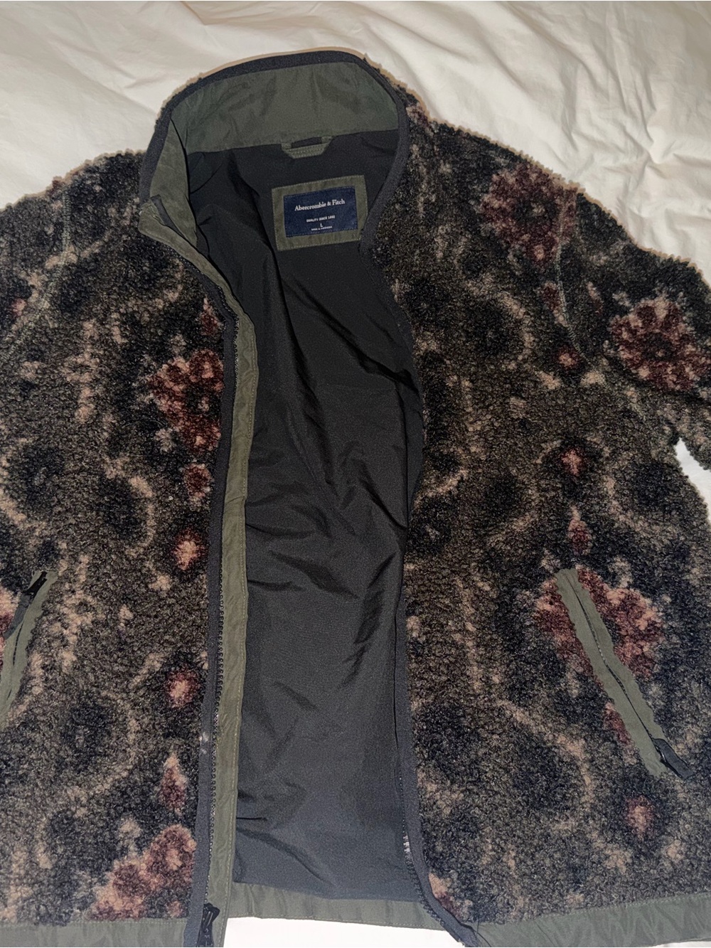 Abercrombie & Fitch Women’s Brown and Black Floral Sherpa Zip Jacket